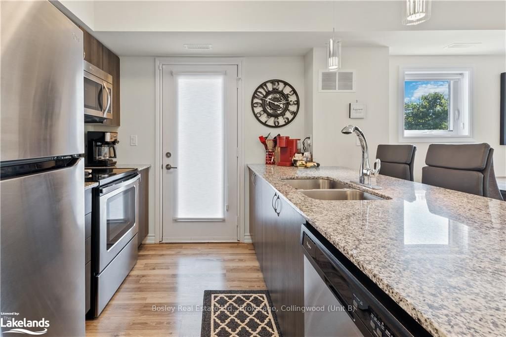 4 ANCHORAGE Crescent #101