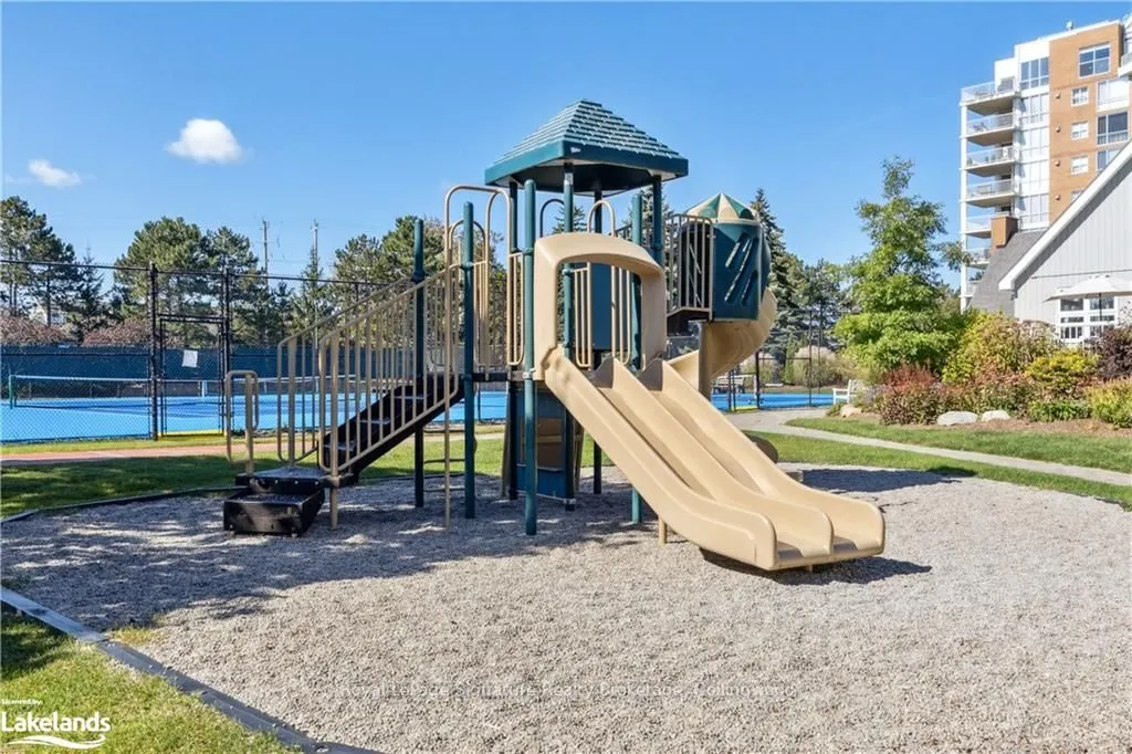 18 RAMBLINGS Way, #97