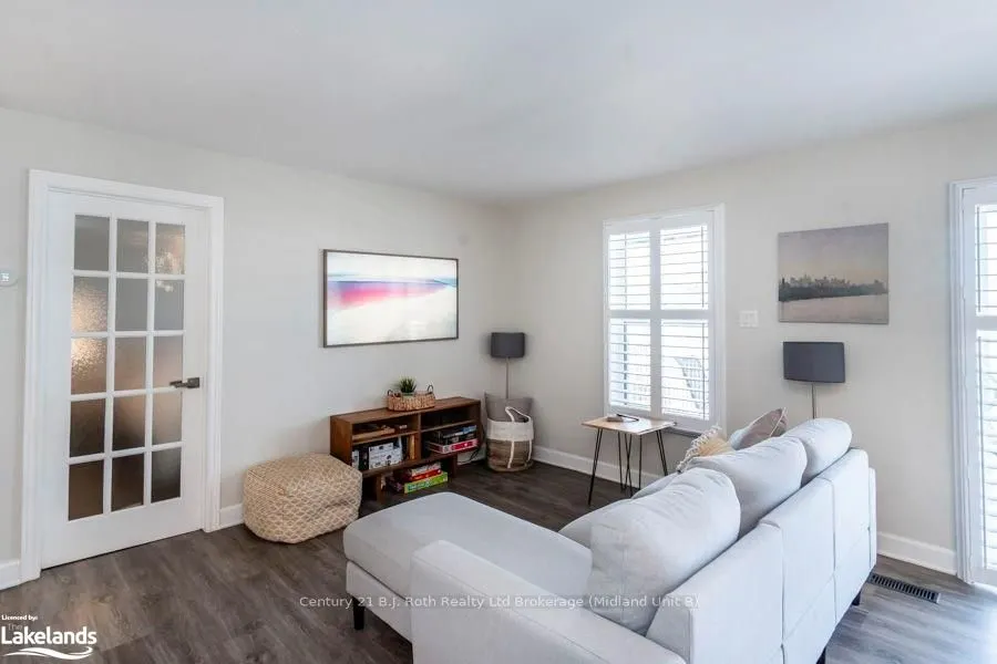 142 MITCHELLS BEACH Road