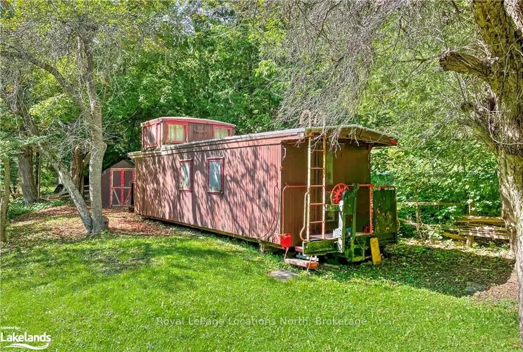 8819 9 COUNTY Road