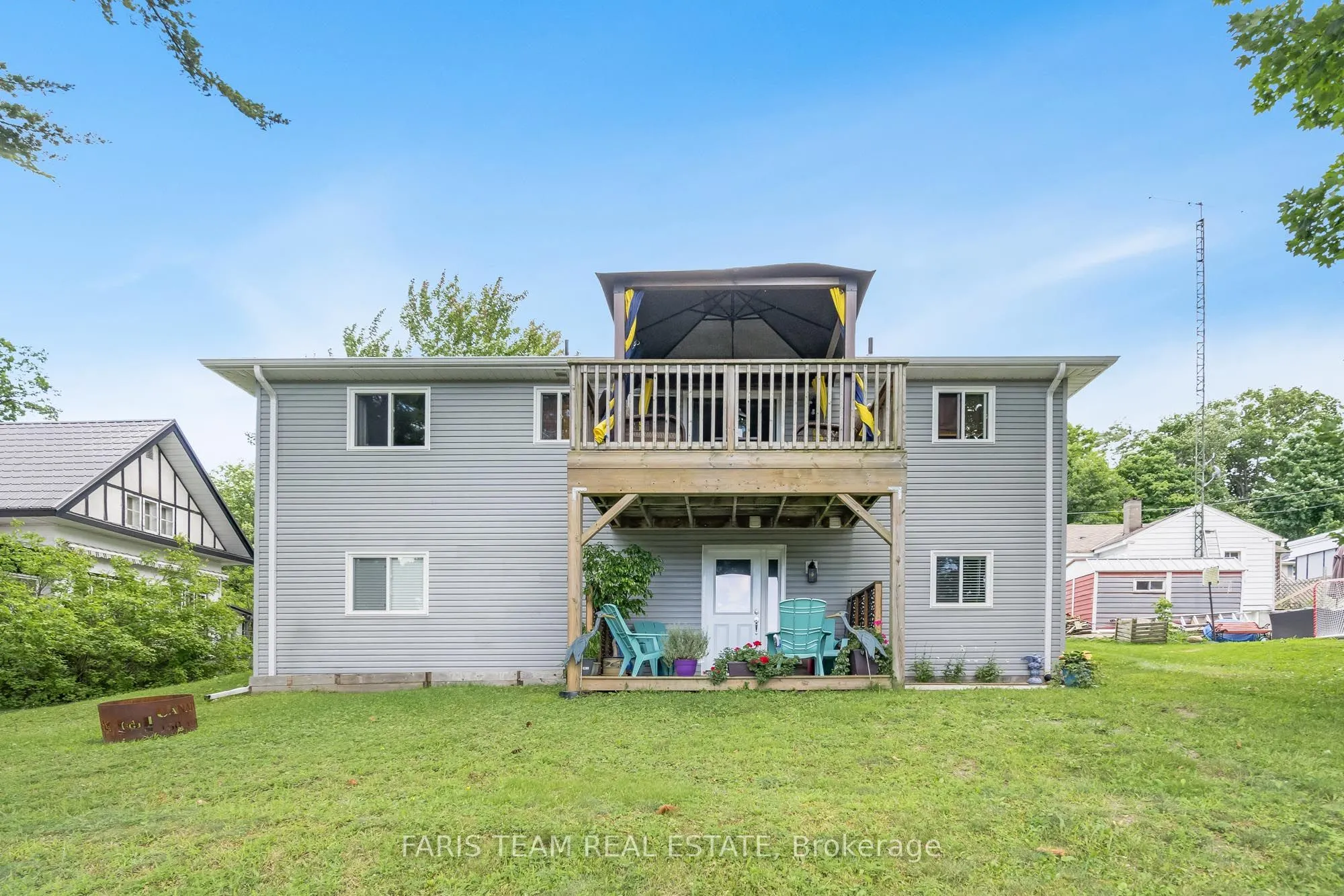 10 Clarence Avenue