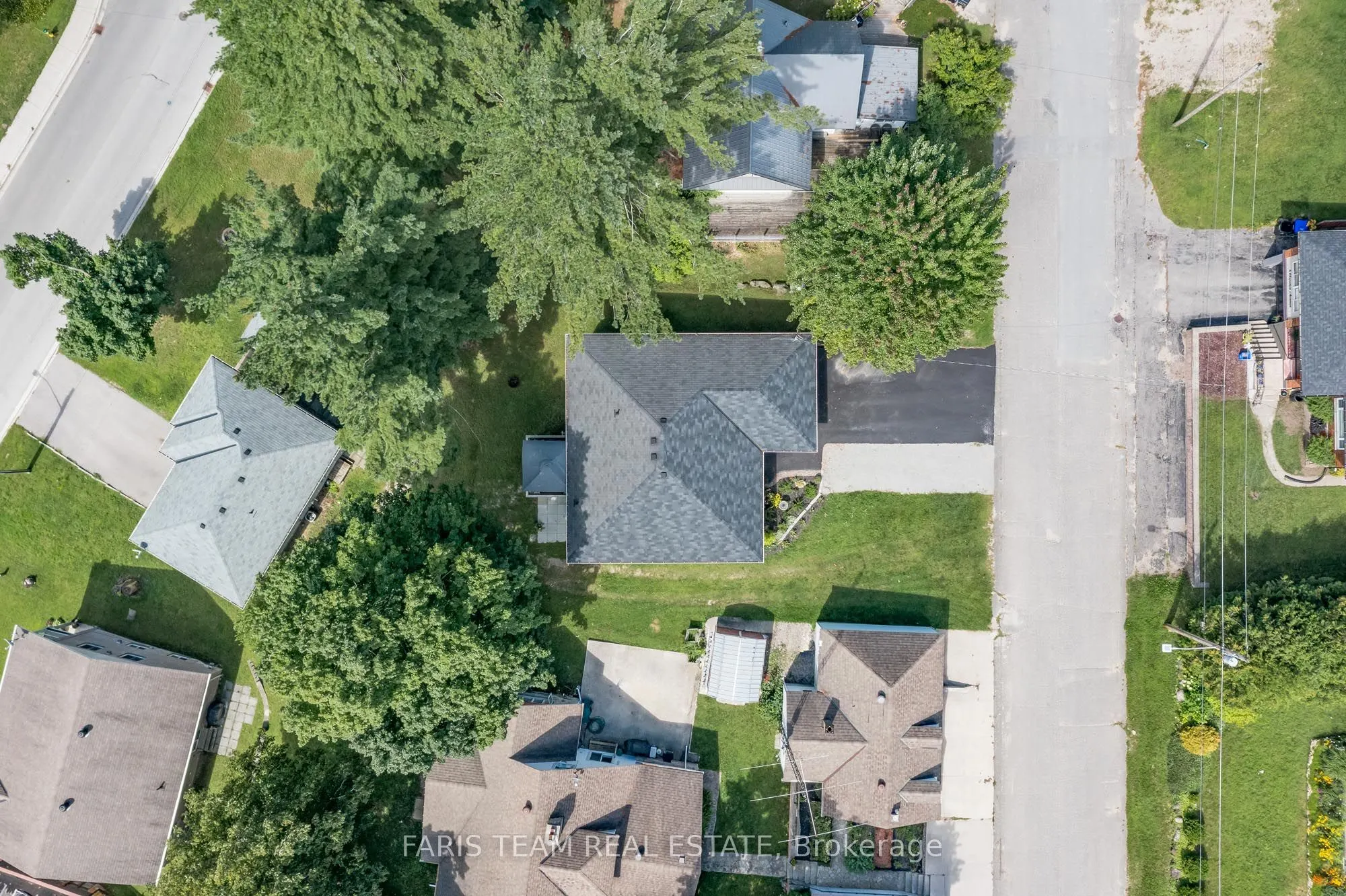 10 Clarence Avenue