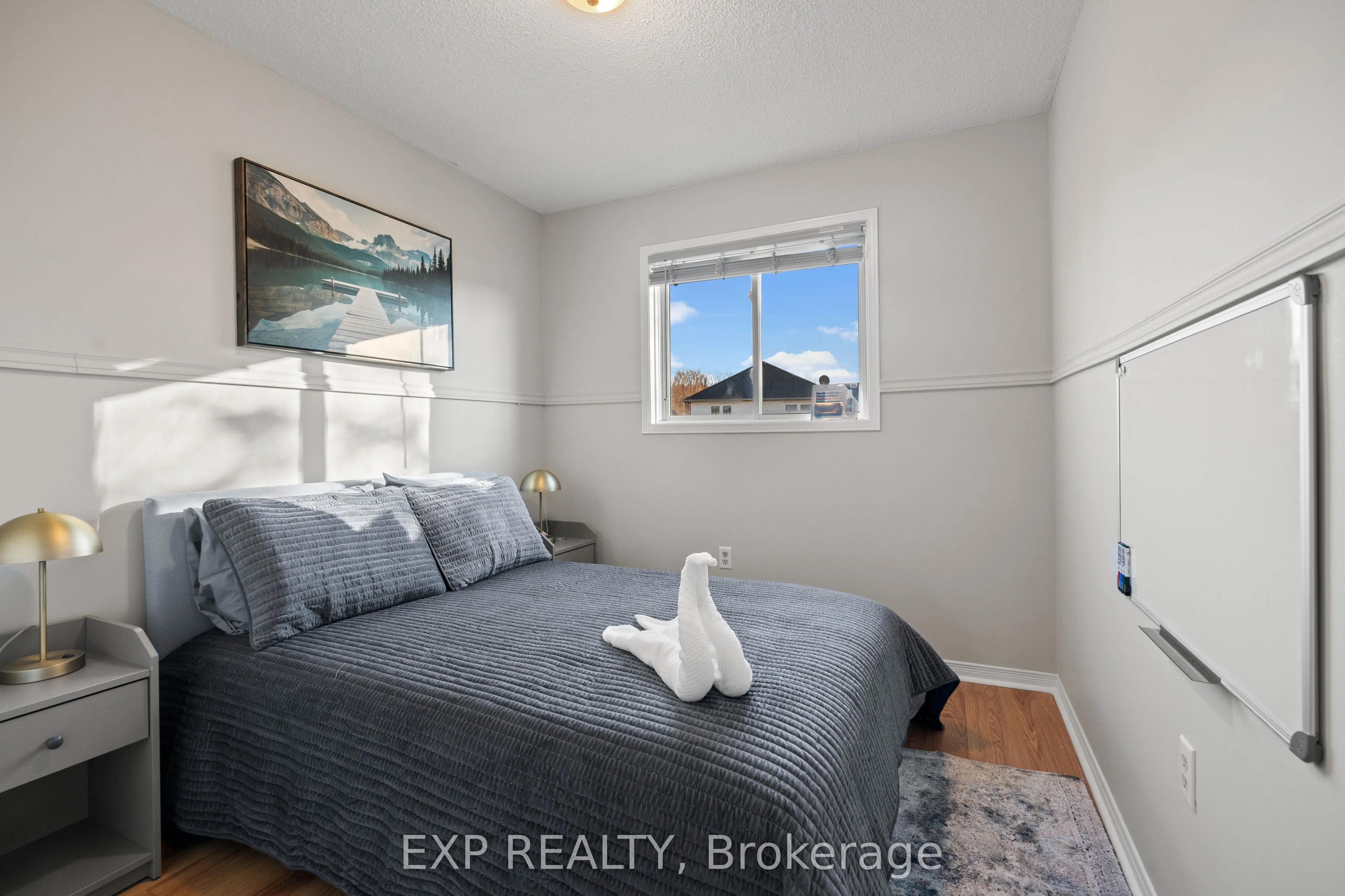 9 Waddington Crescent
