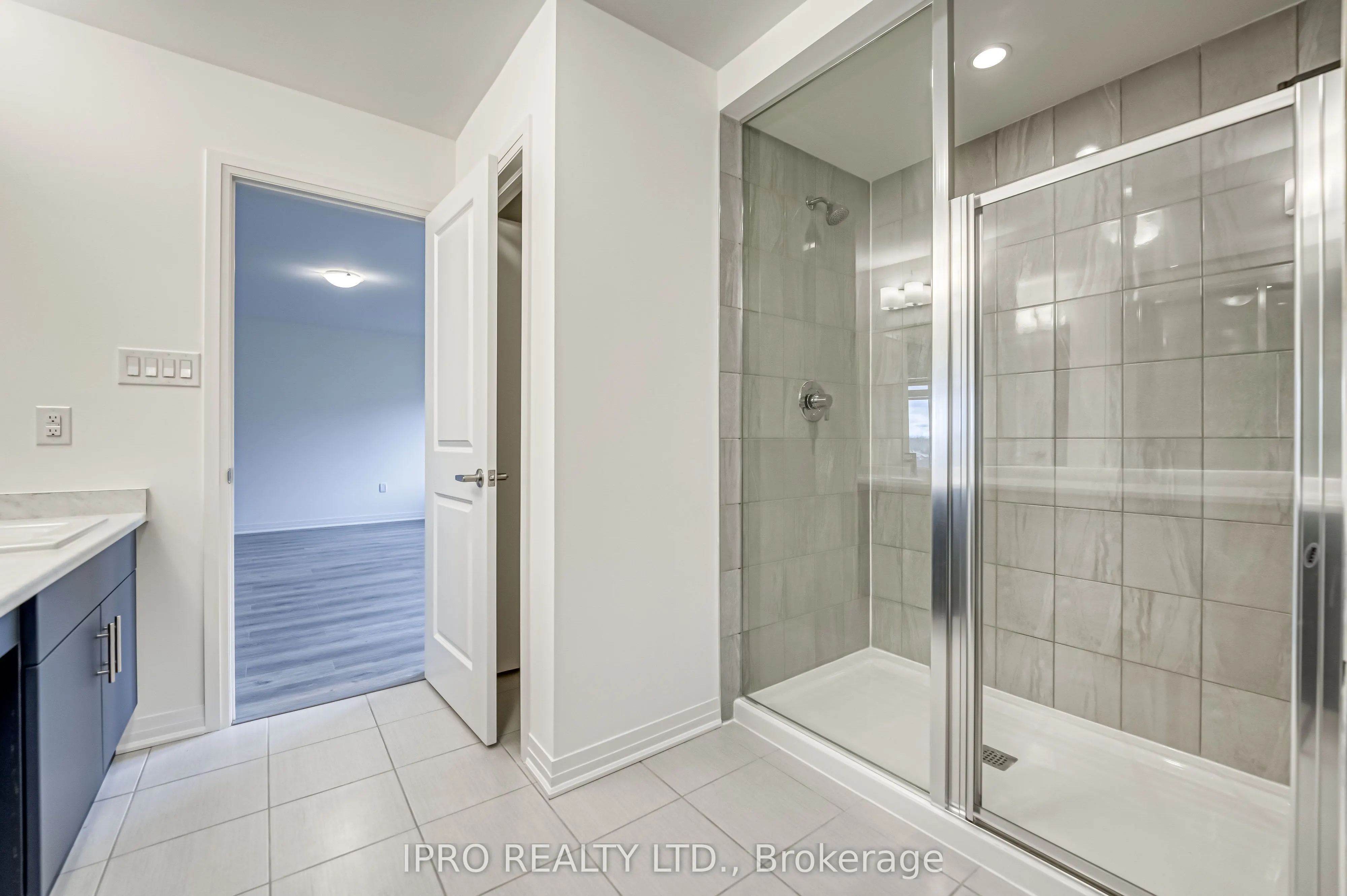 120 West Oak Trail