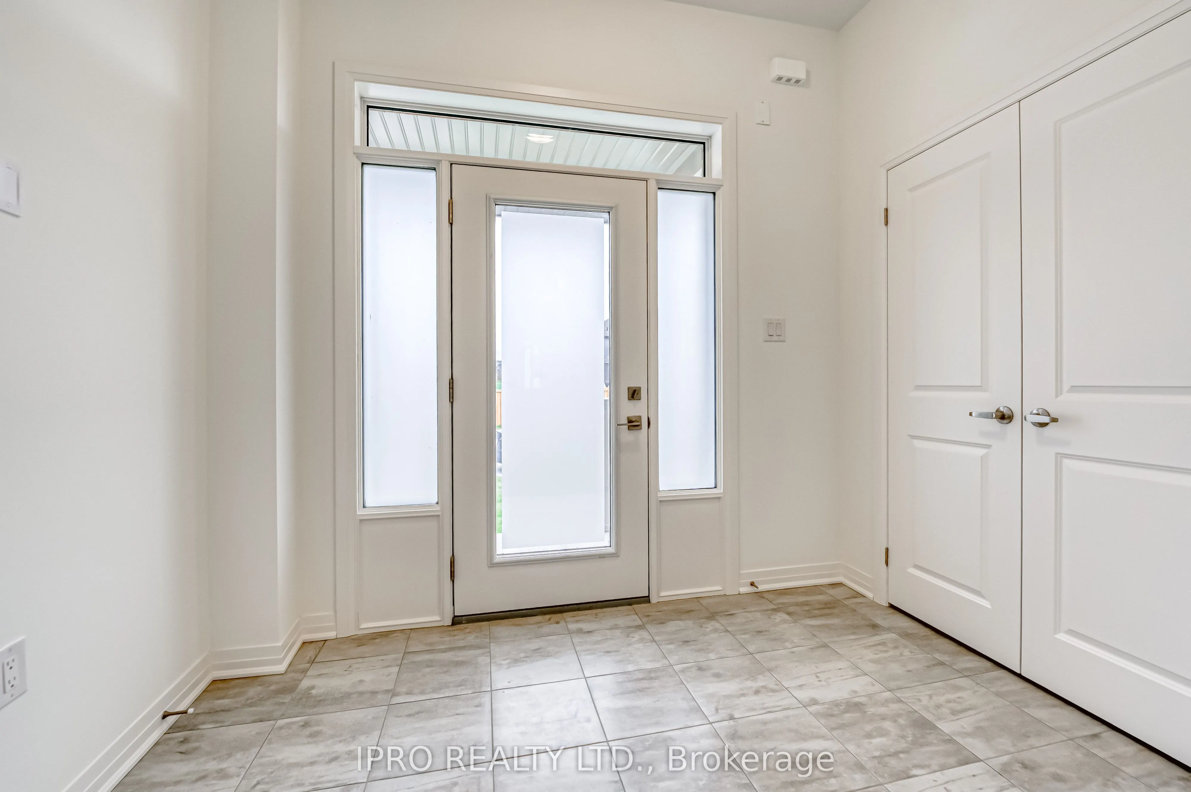 120 West Oak Trail