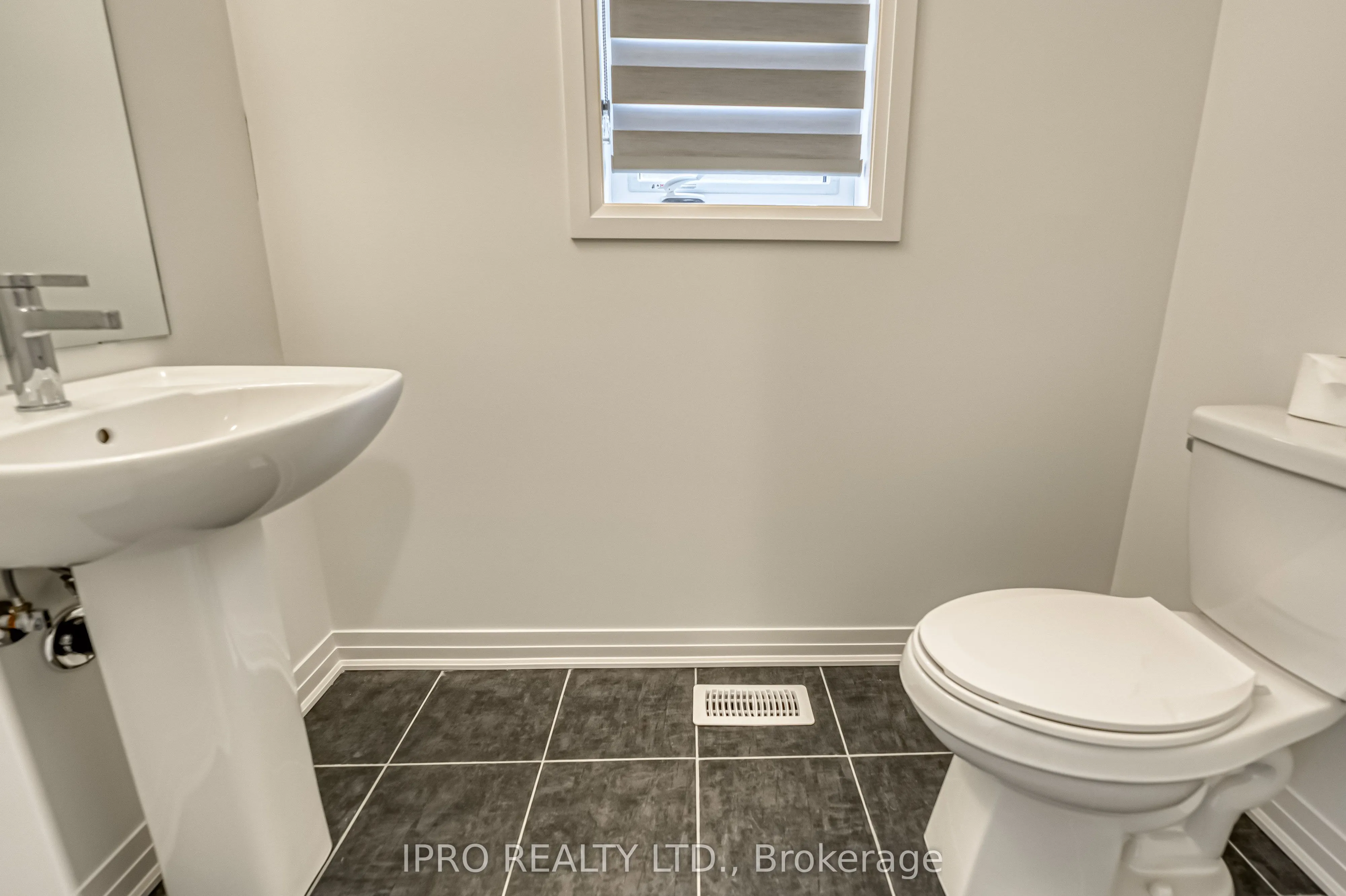 120 West Oak Trail