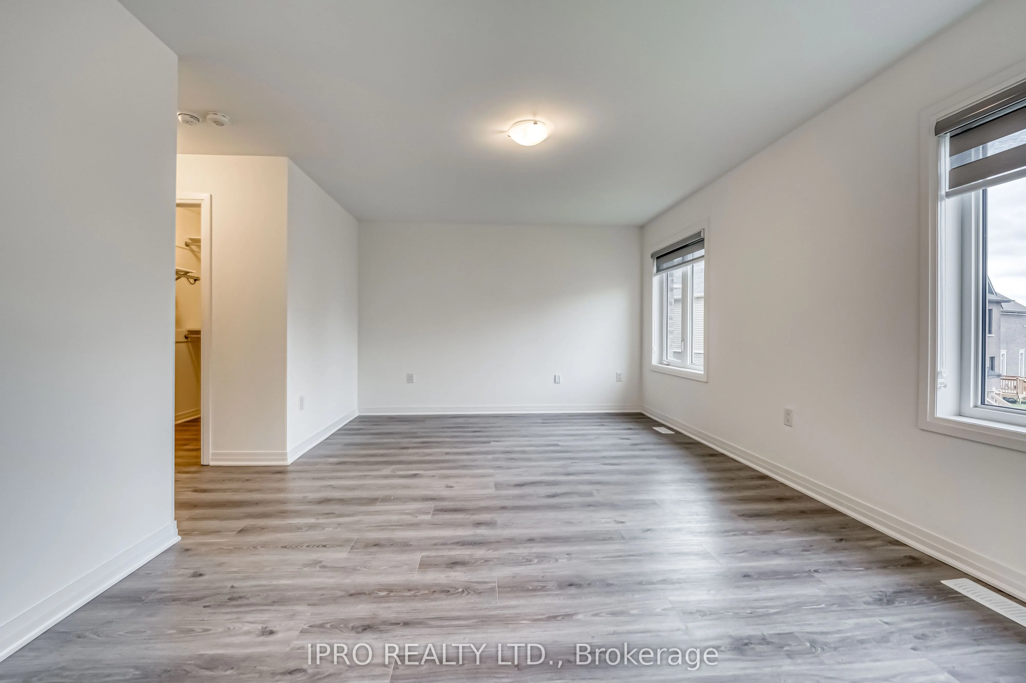 120 West Oak Trail