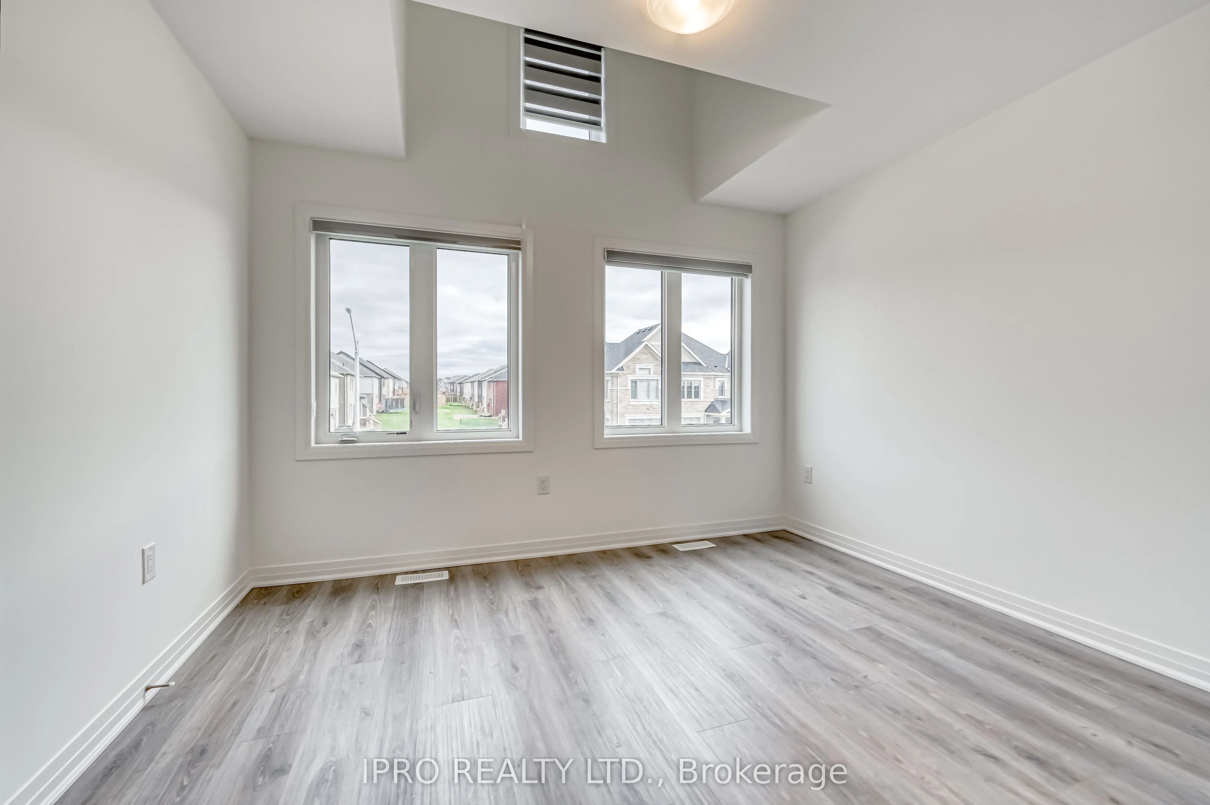 120 West Oak Trail