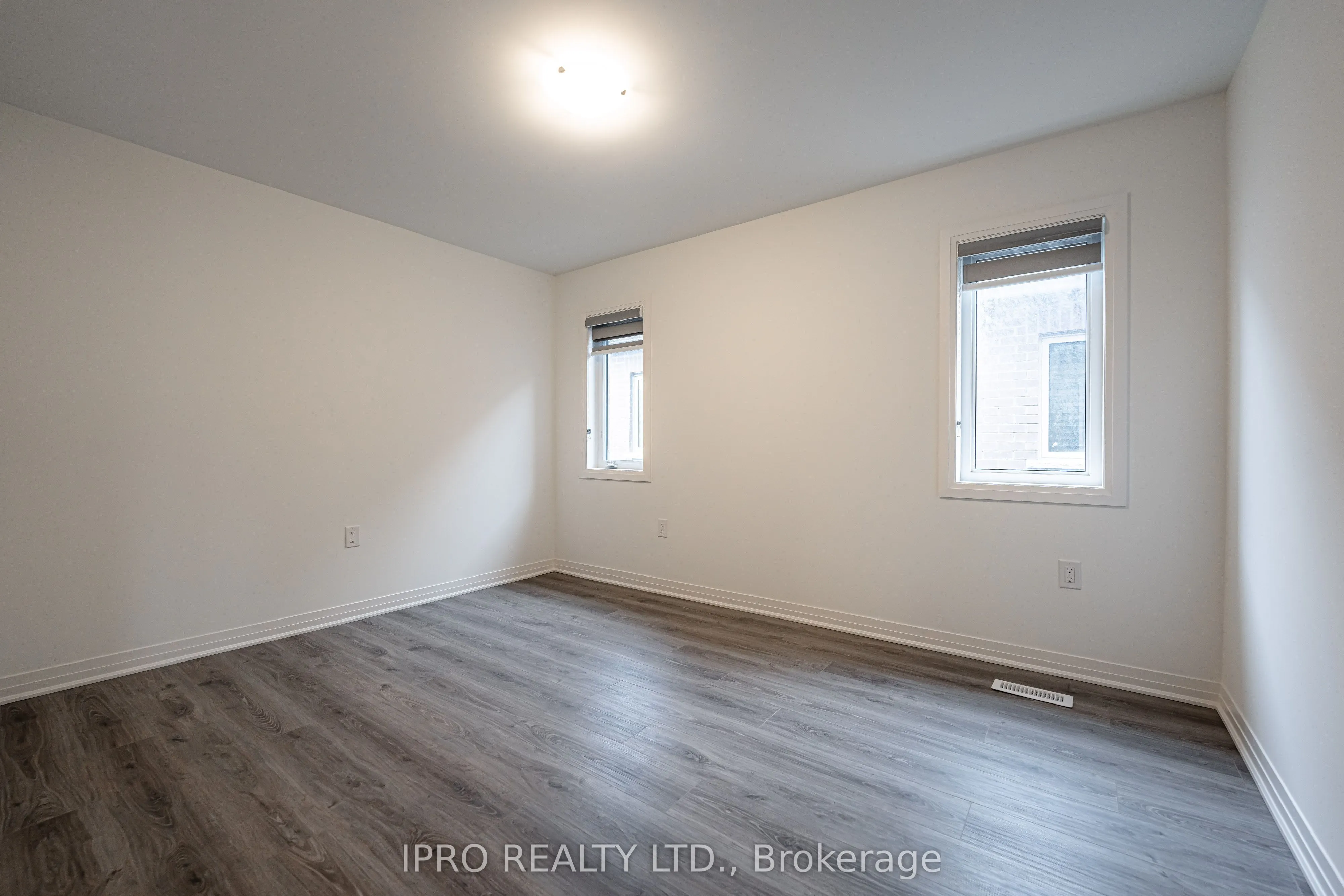 120 West Oak Trail