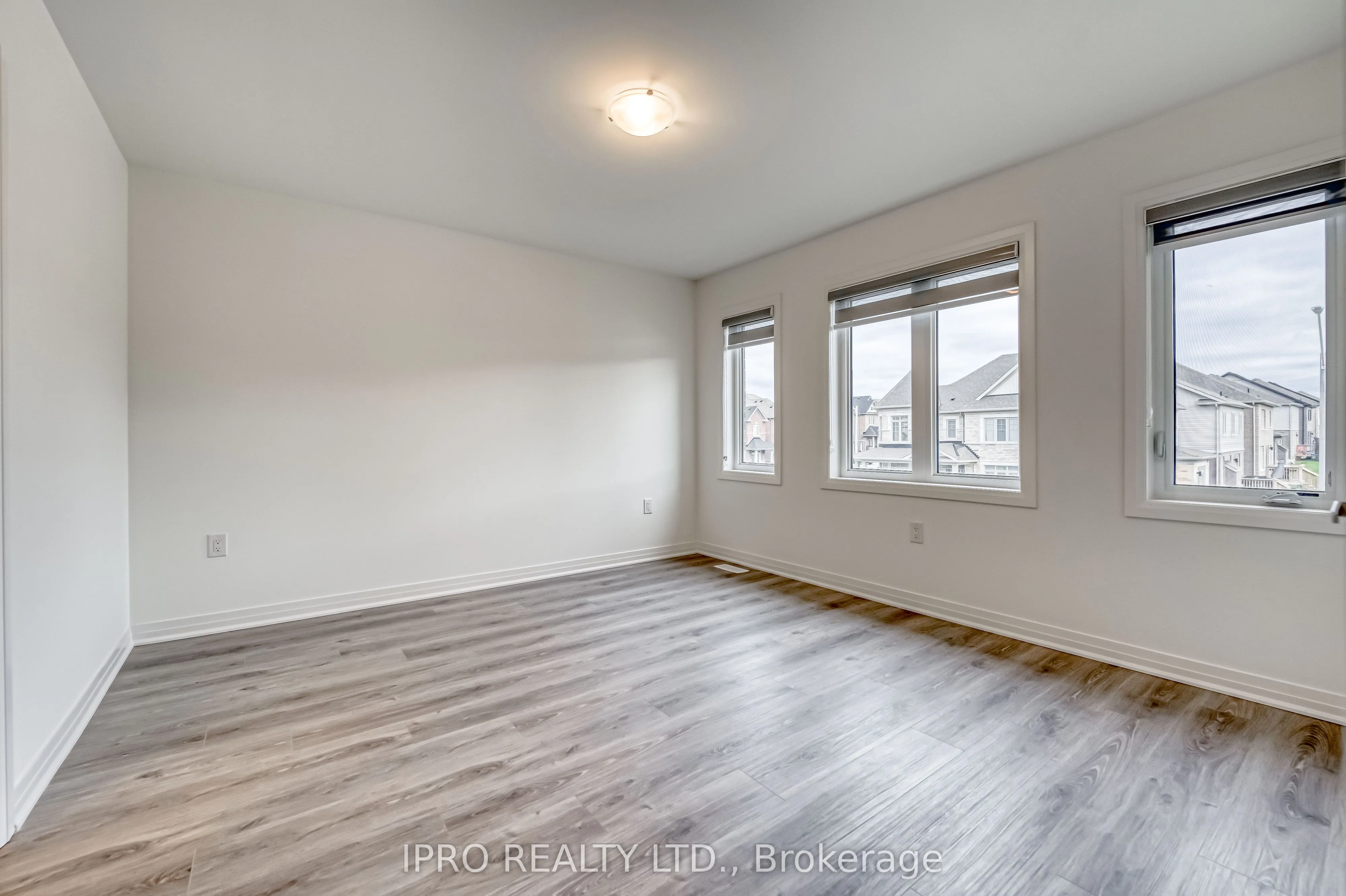 120 West Oak Trail