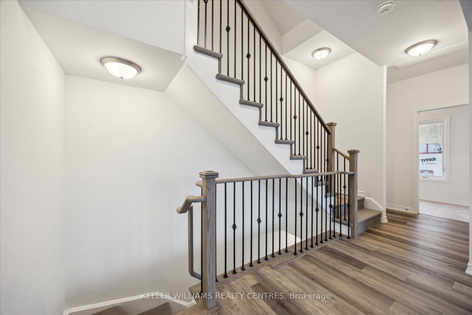 129 Colborne Street E
