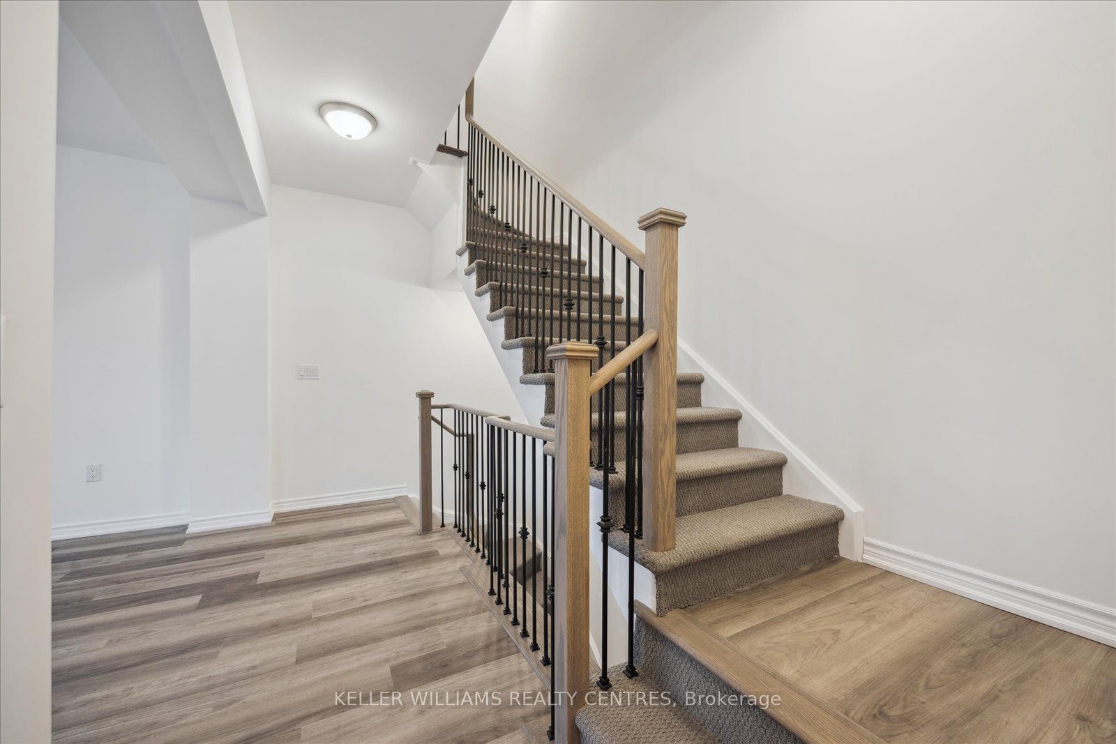 129 Colborne Street E