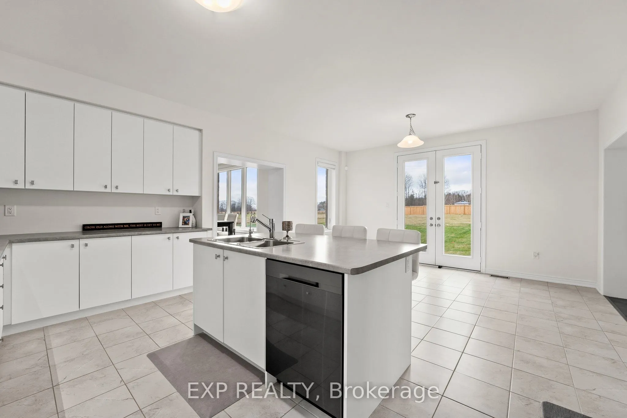 113 Rugman Crescent