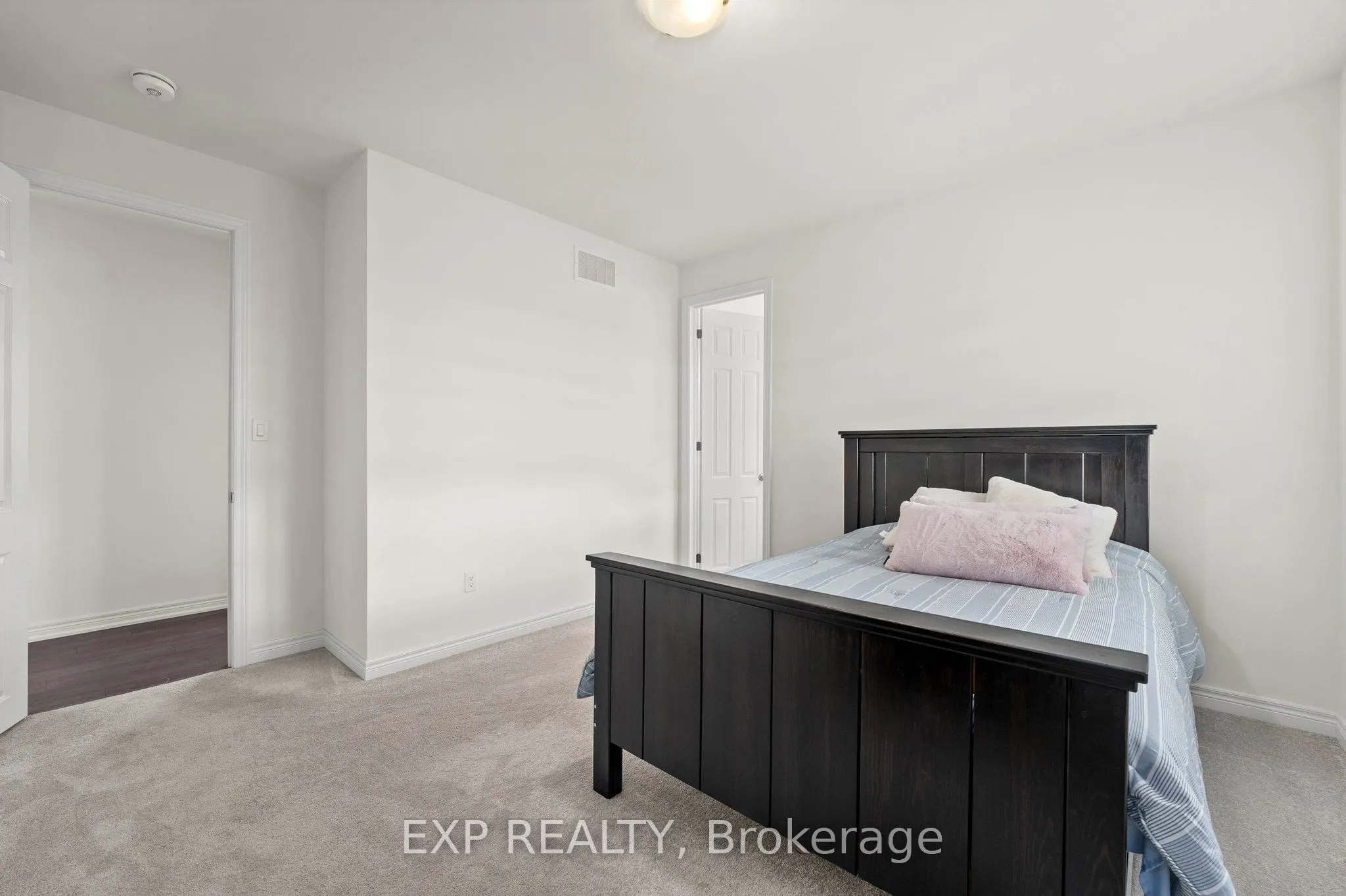 113 Rugman Crescent