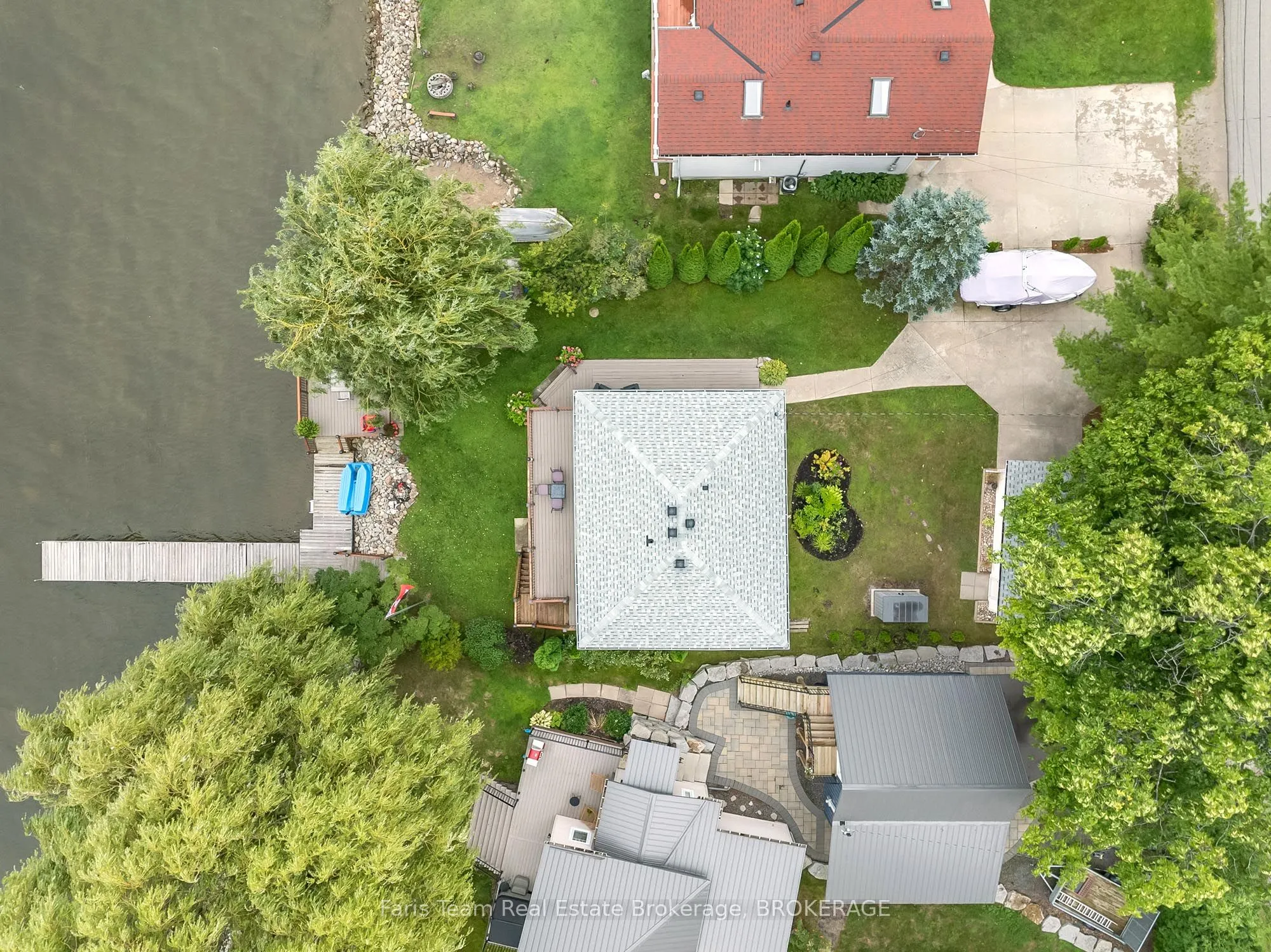 282 Robins Point Road