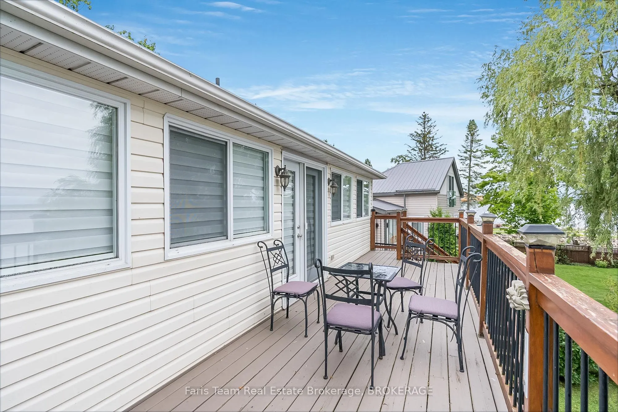 282 Robins Point Road
