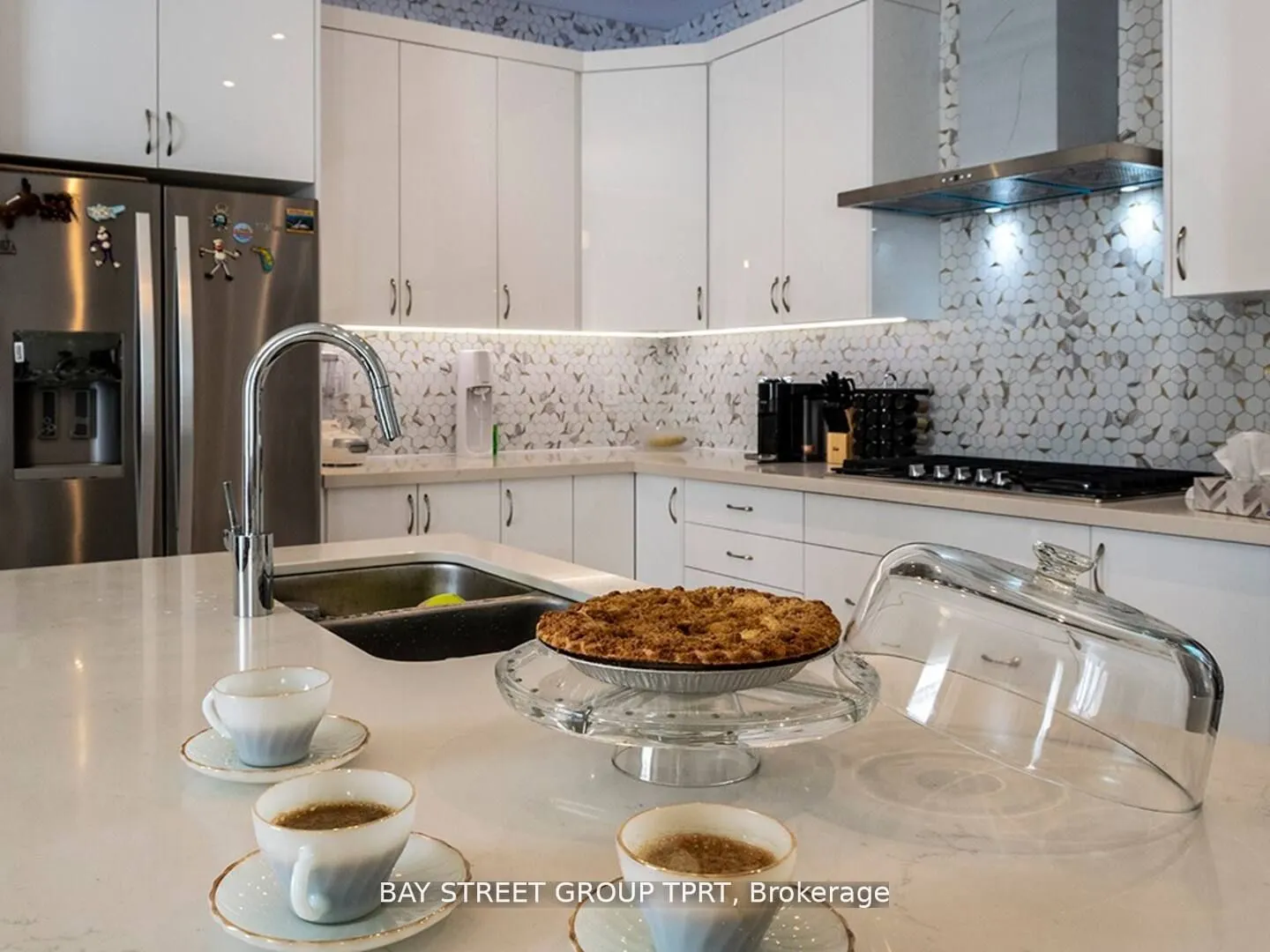 3784 Sunbank Crescent