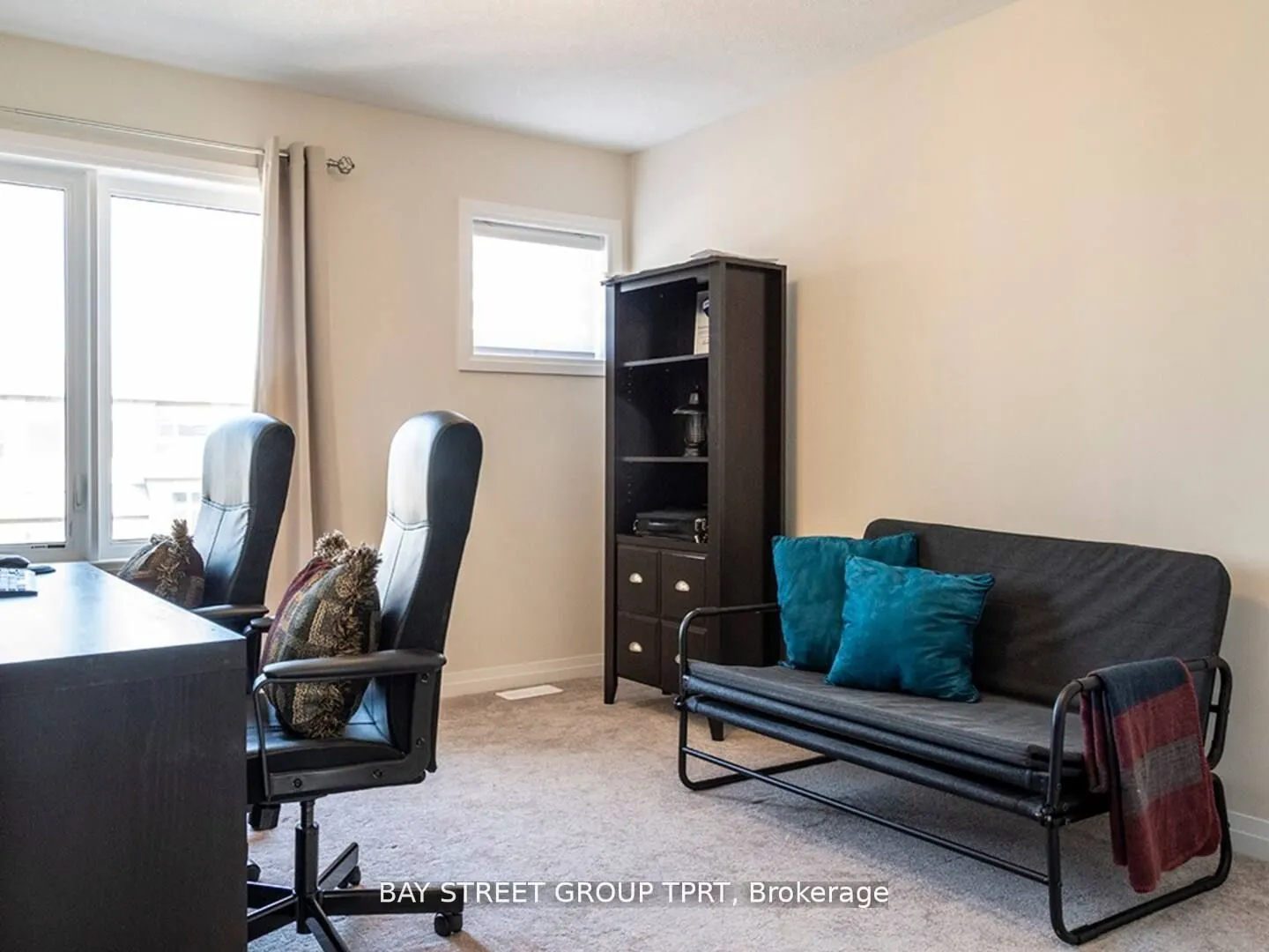 3784 Sunbank Crescent