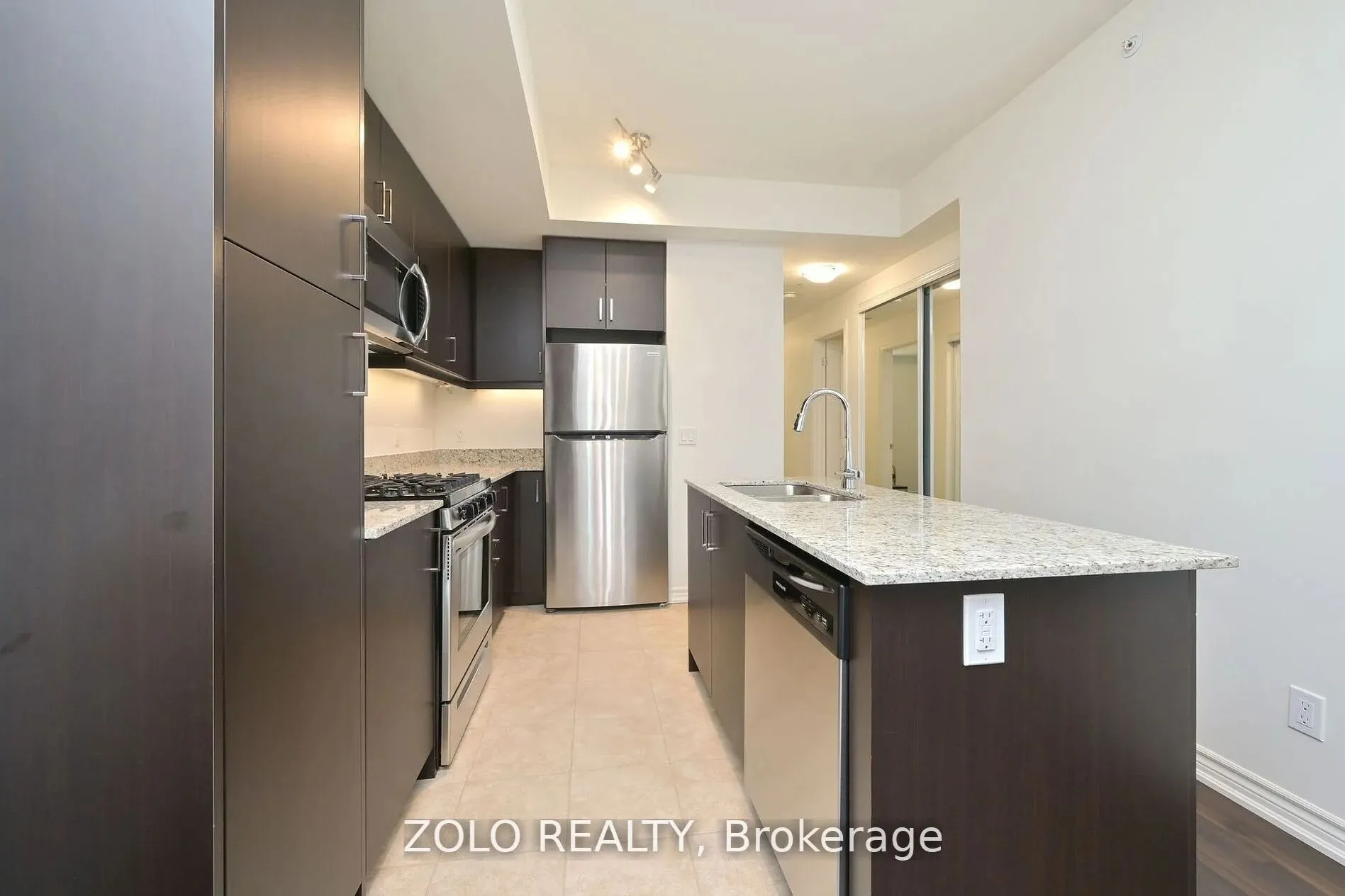 17 Spooner Crescent, #205