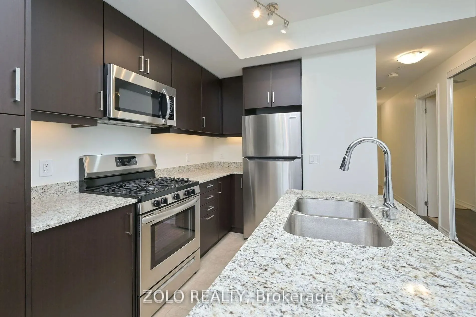 17 Spooner Crescent, #205