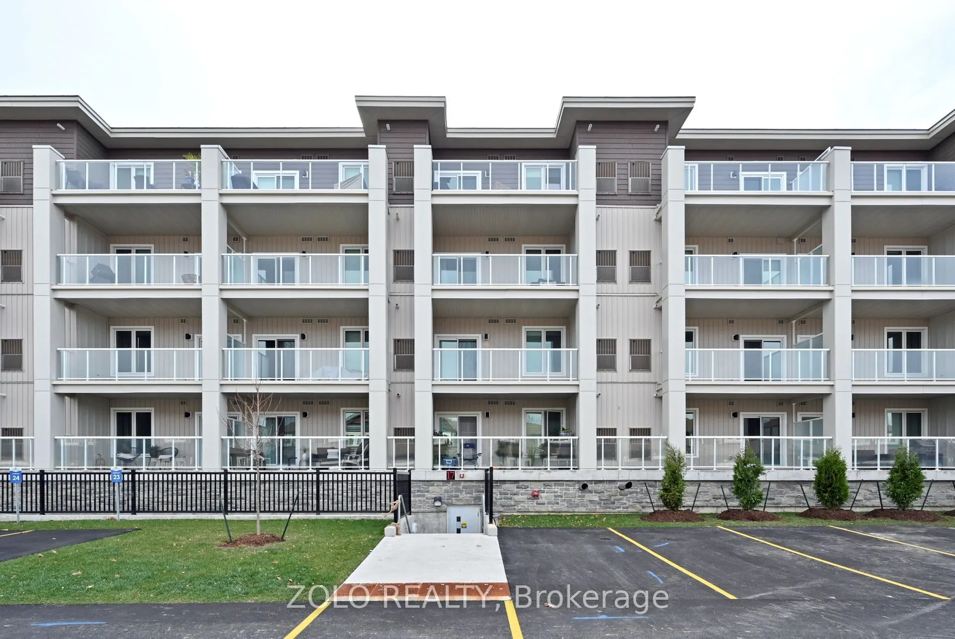 17 Spooner Crescent, #205