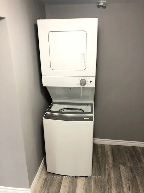 12 Dufferin Street, #1, 2, C