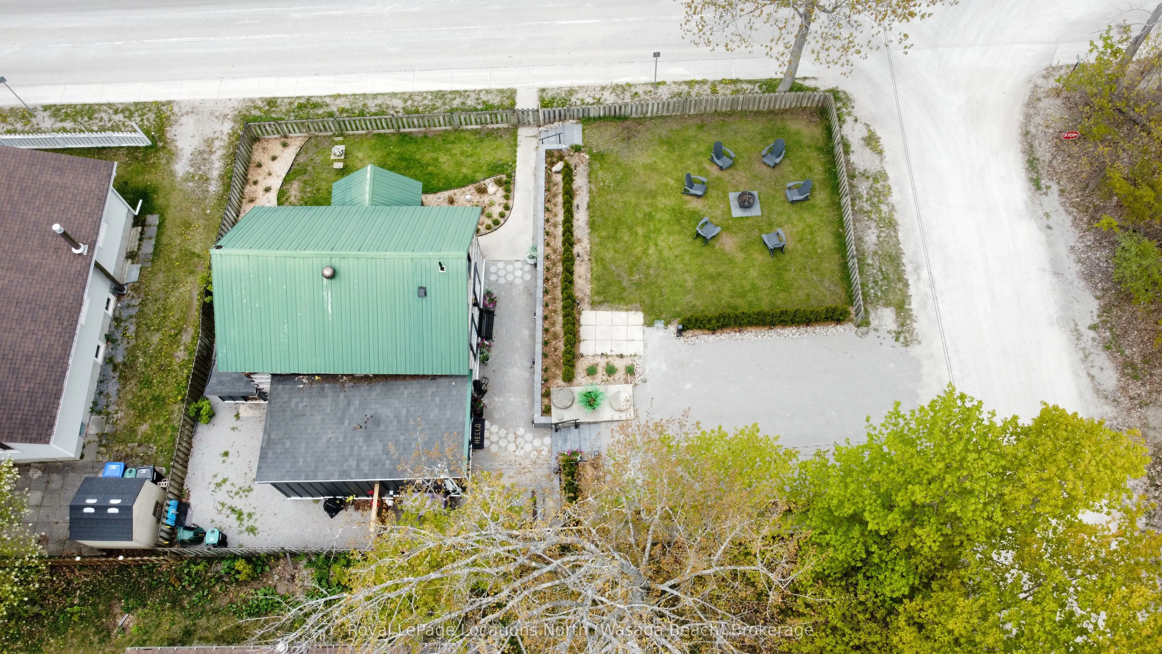 347 Balm Beach Road W