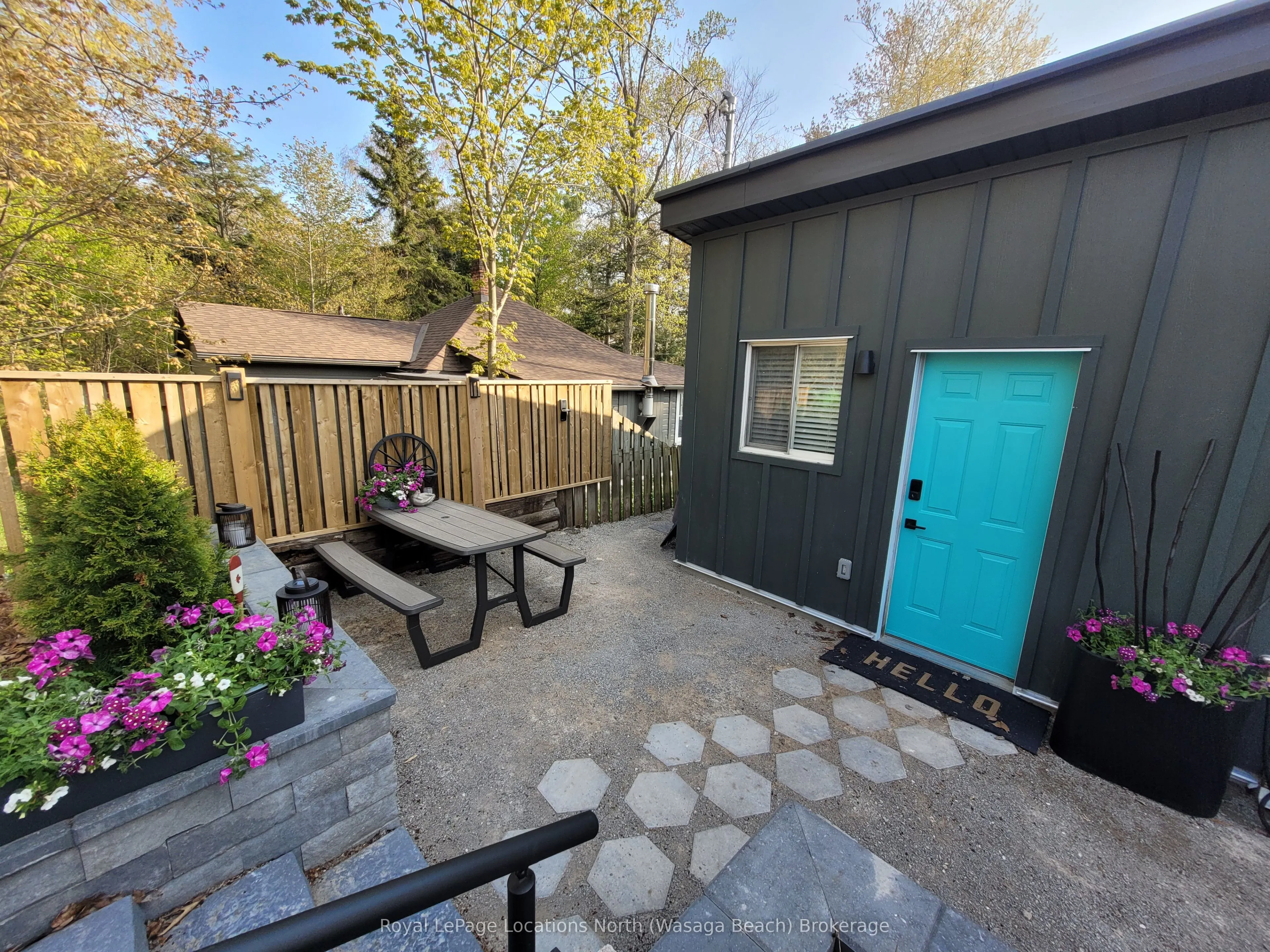 347 Balm Beach Road W