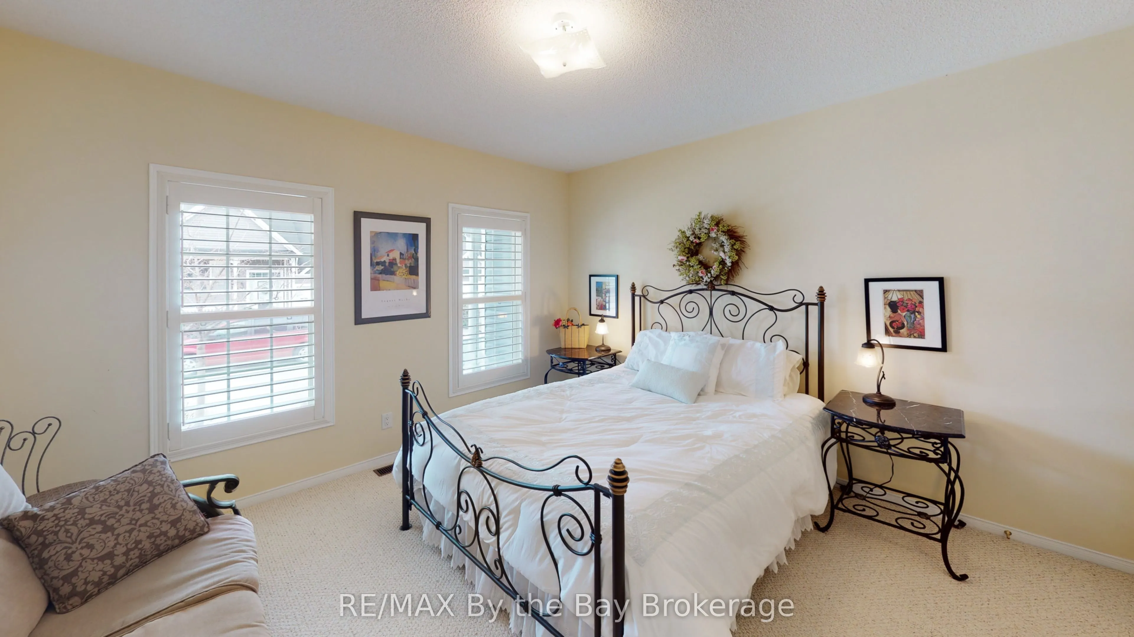 32 Green Briar Drive #32