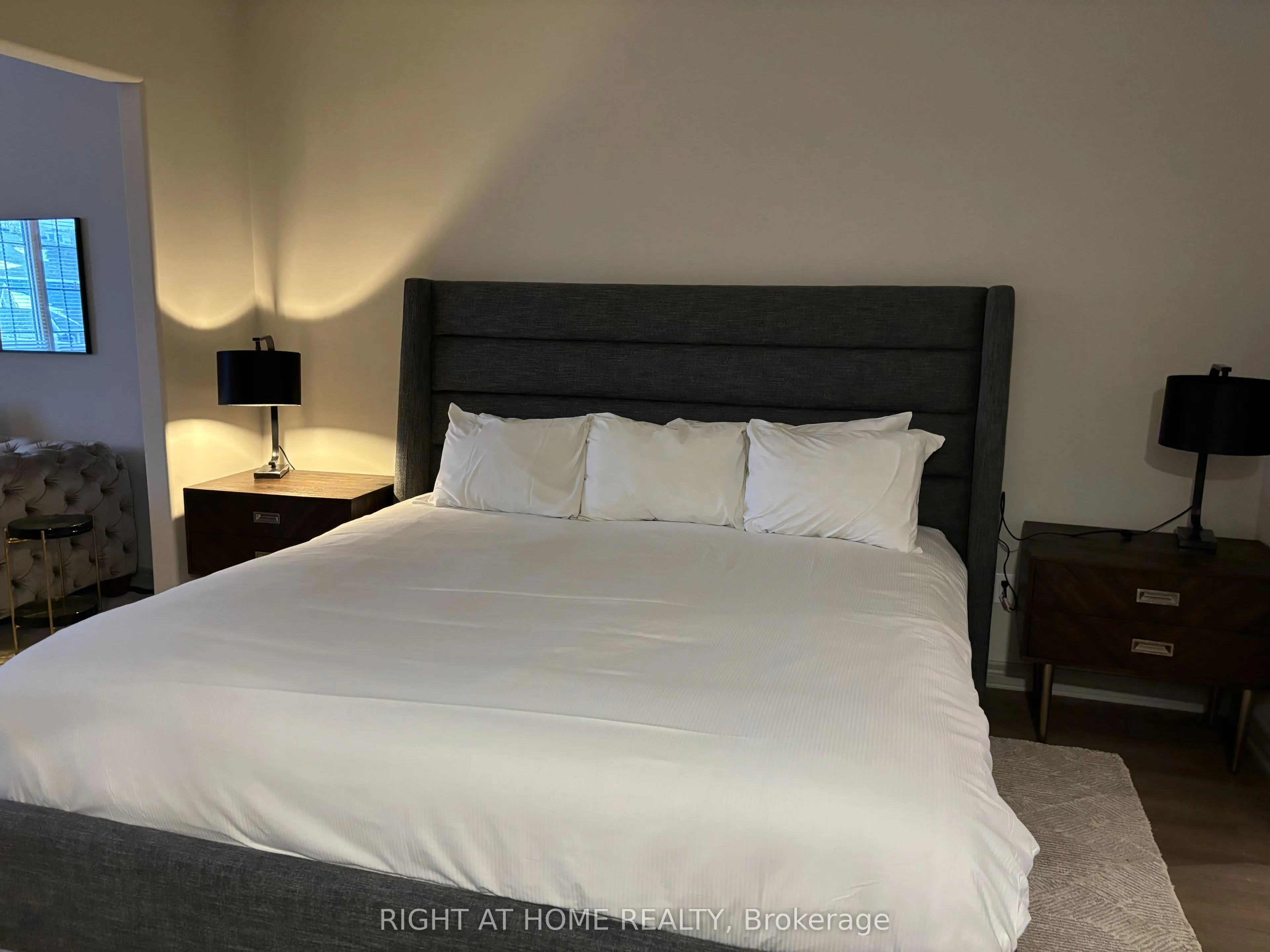 90 HIGHLAND Drive, #2500/01