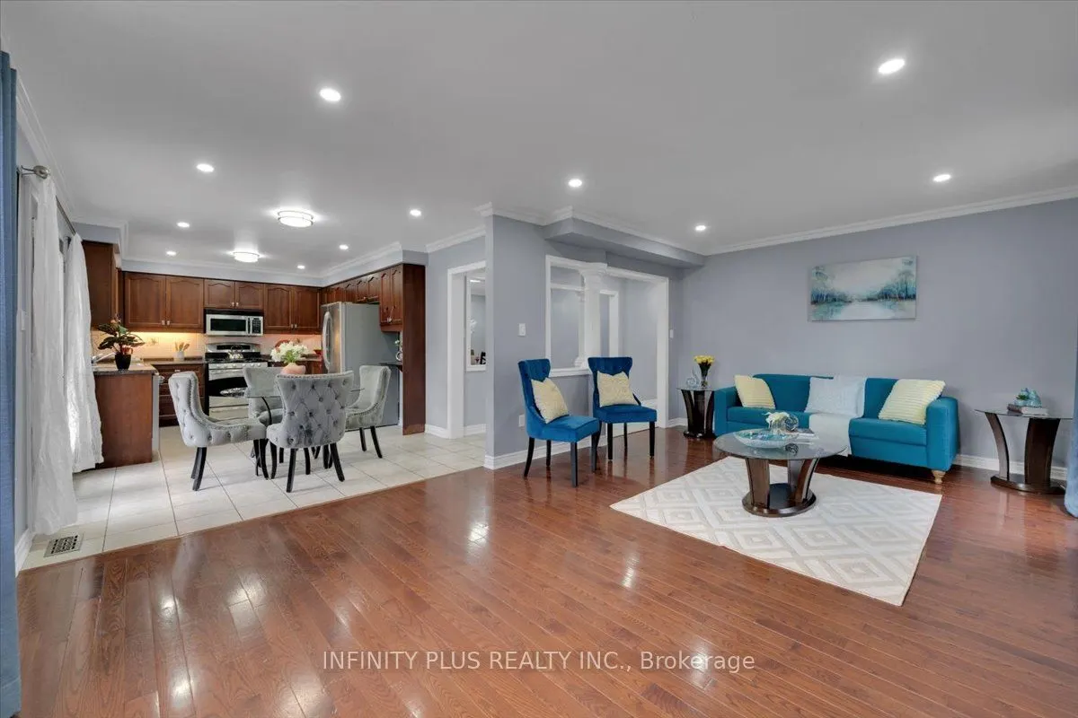 10 Sandalwood Court