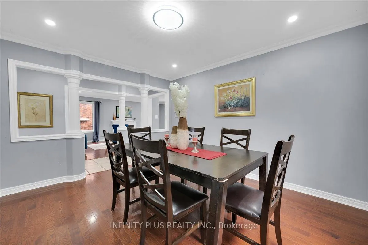 10 Sandalwood Court