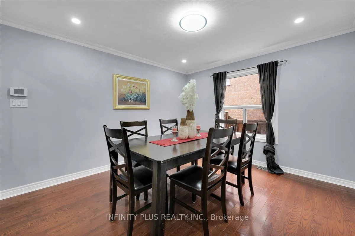10 Sandalwood Court