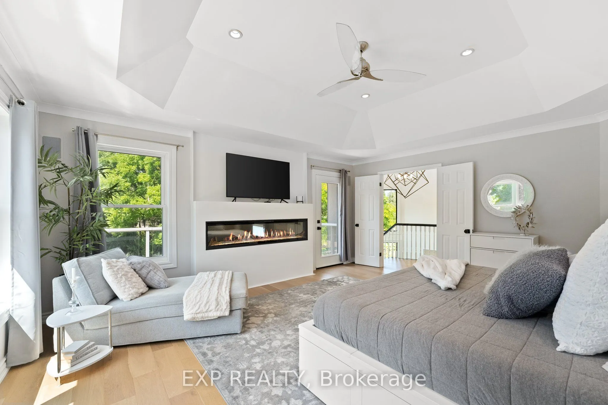 7833 Poplar Side Road