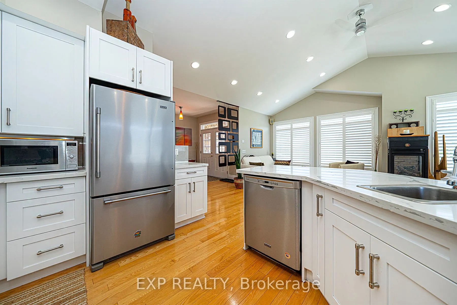 2884 Sunnydale Lane