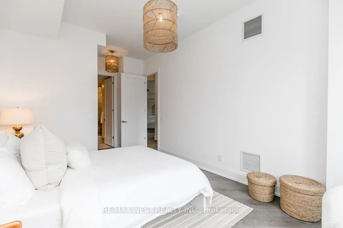 1 Hume Street, #212