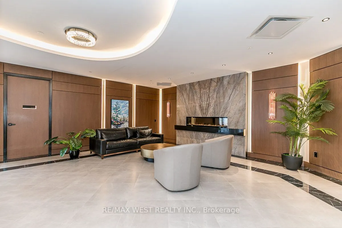 1 Hume Street, #212
