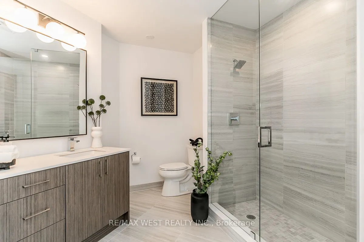 1 Hume Street, #212