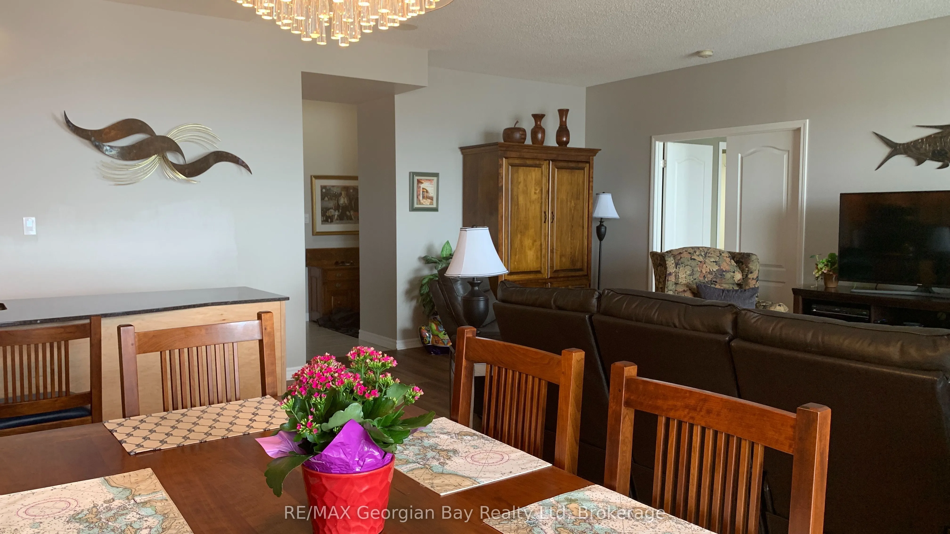 699 ABERDEEN Boulevard, #403