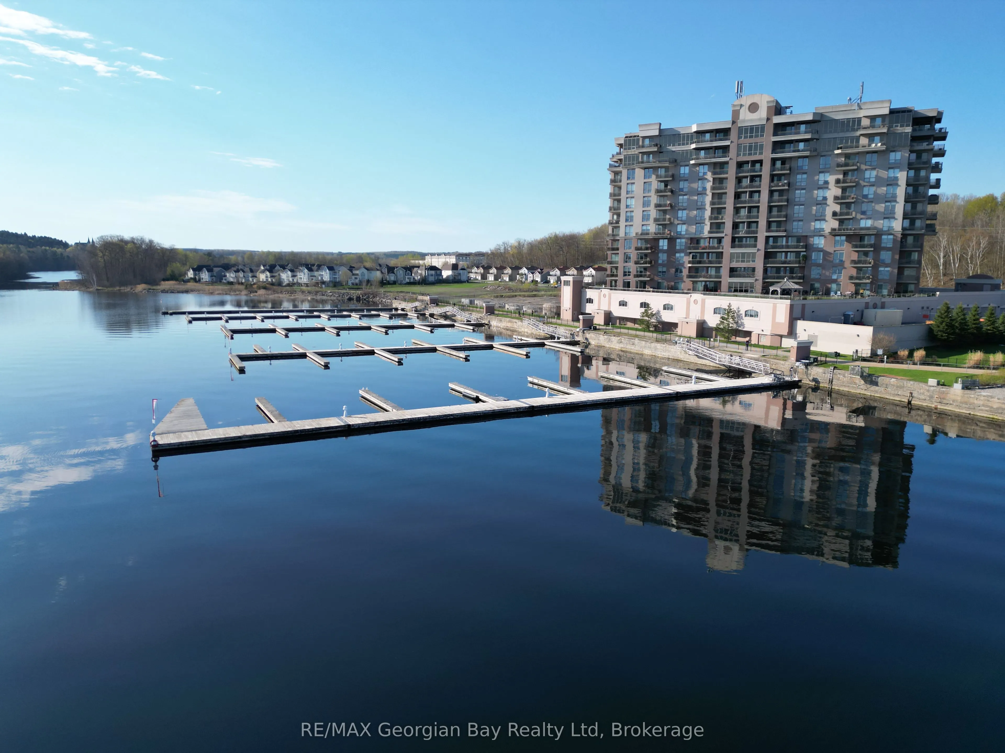 699 ABERDEEN Boulevard, #403