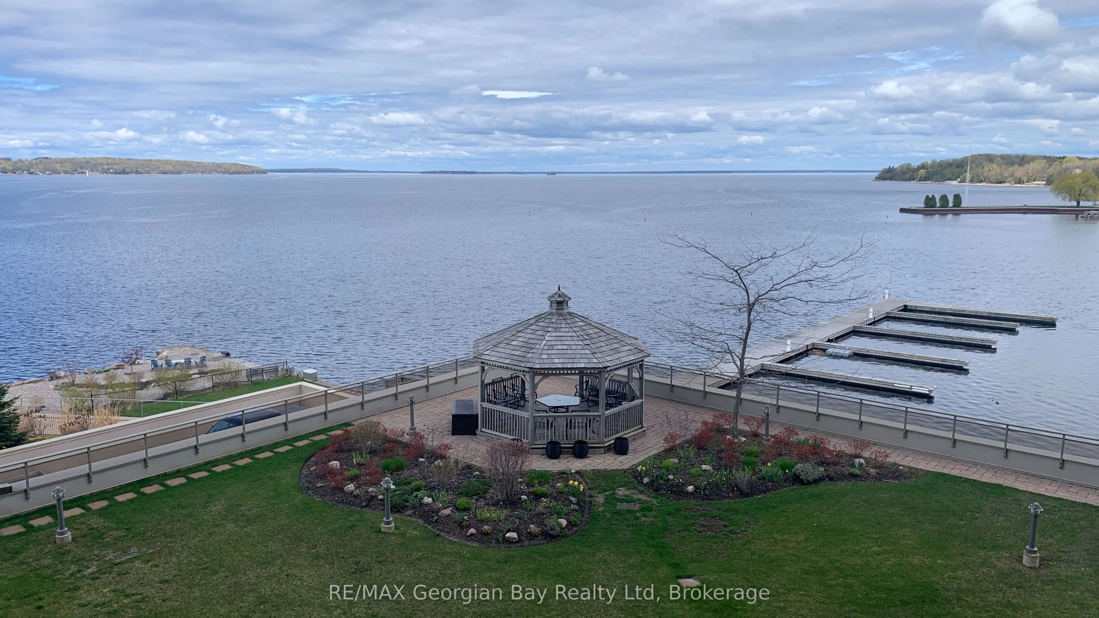 699 ABERDEEN Boulevard, #403