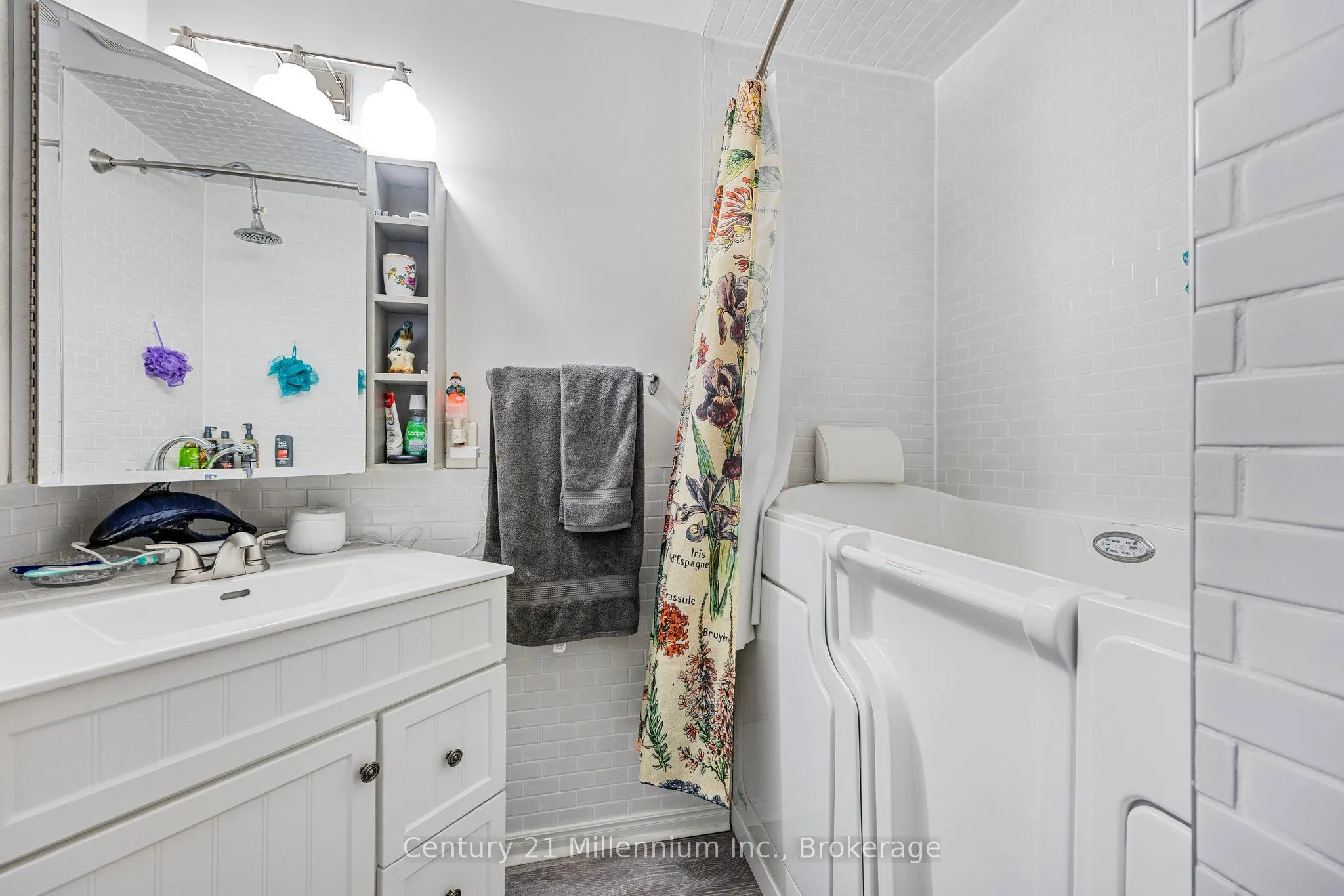 605 Oxbow Park Drive