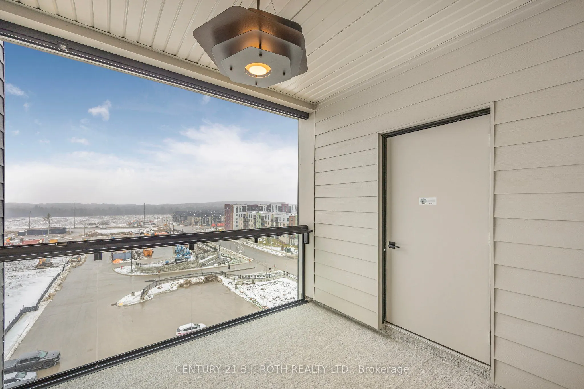 15 kneeshaw Drive, #613