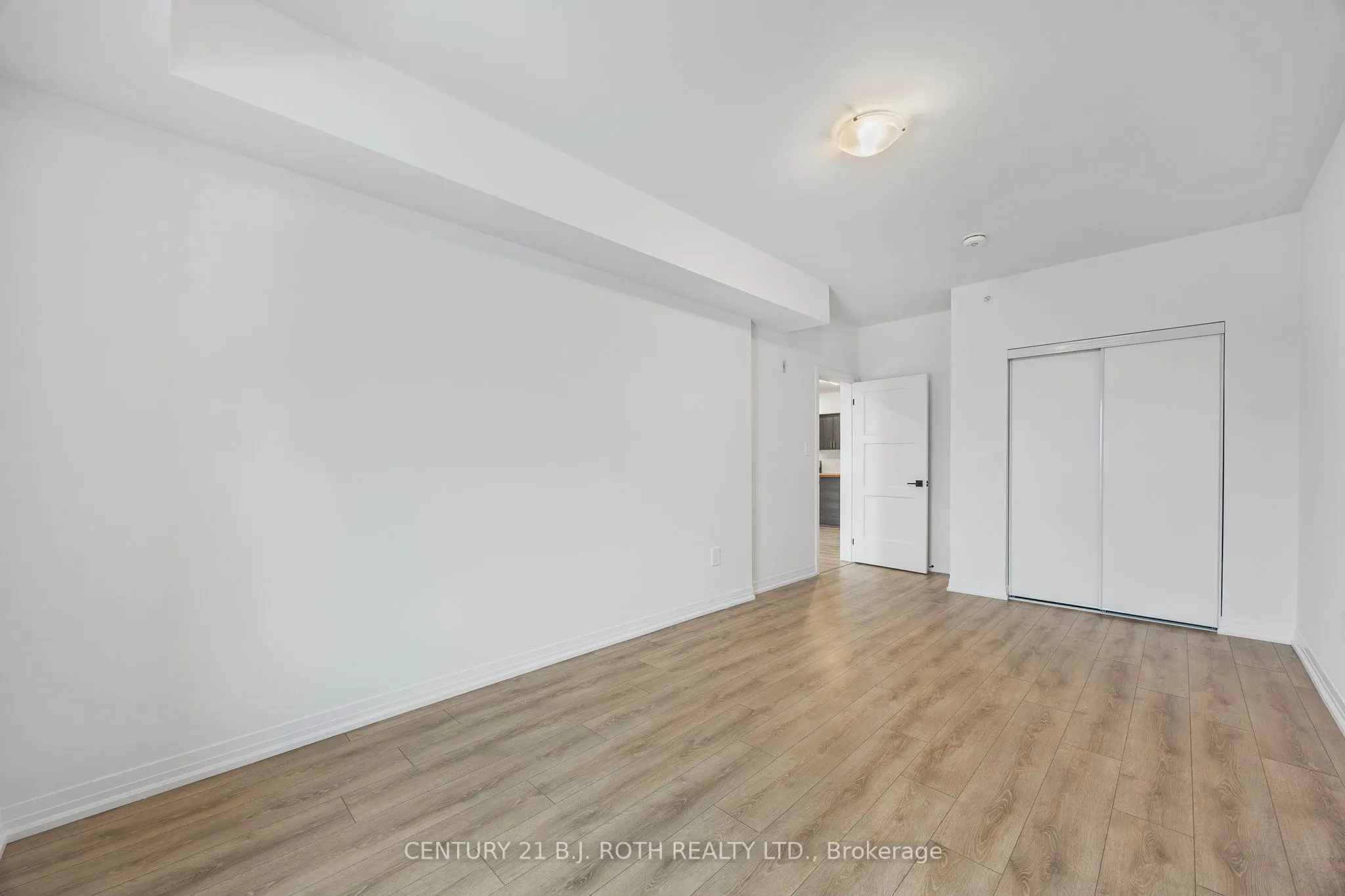 15 kneeshaw Drive, #613