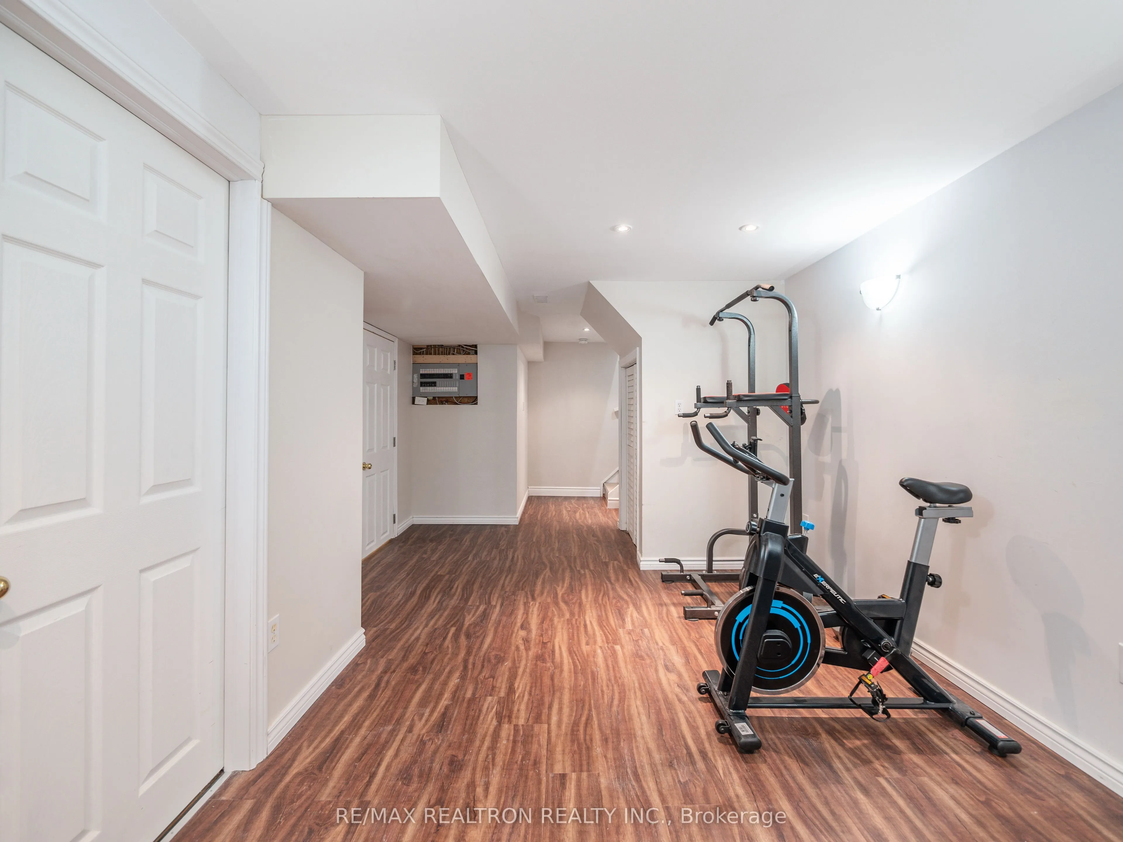 136 Pickett Crescent