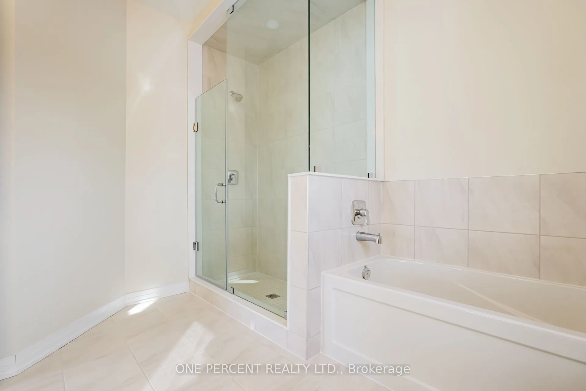 3769 Sunbank Crescent