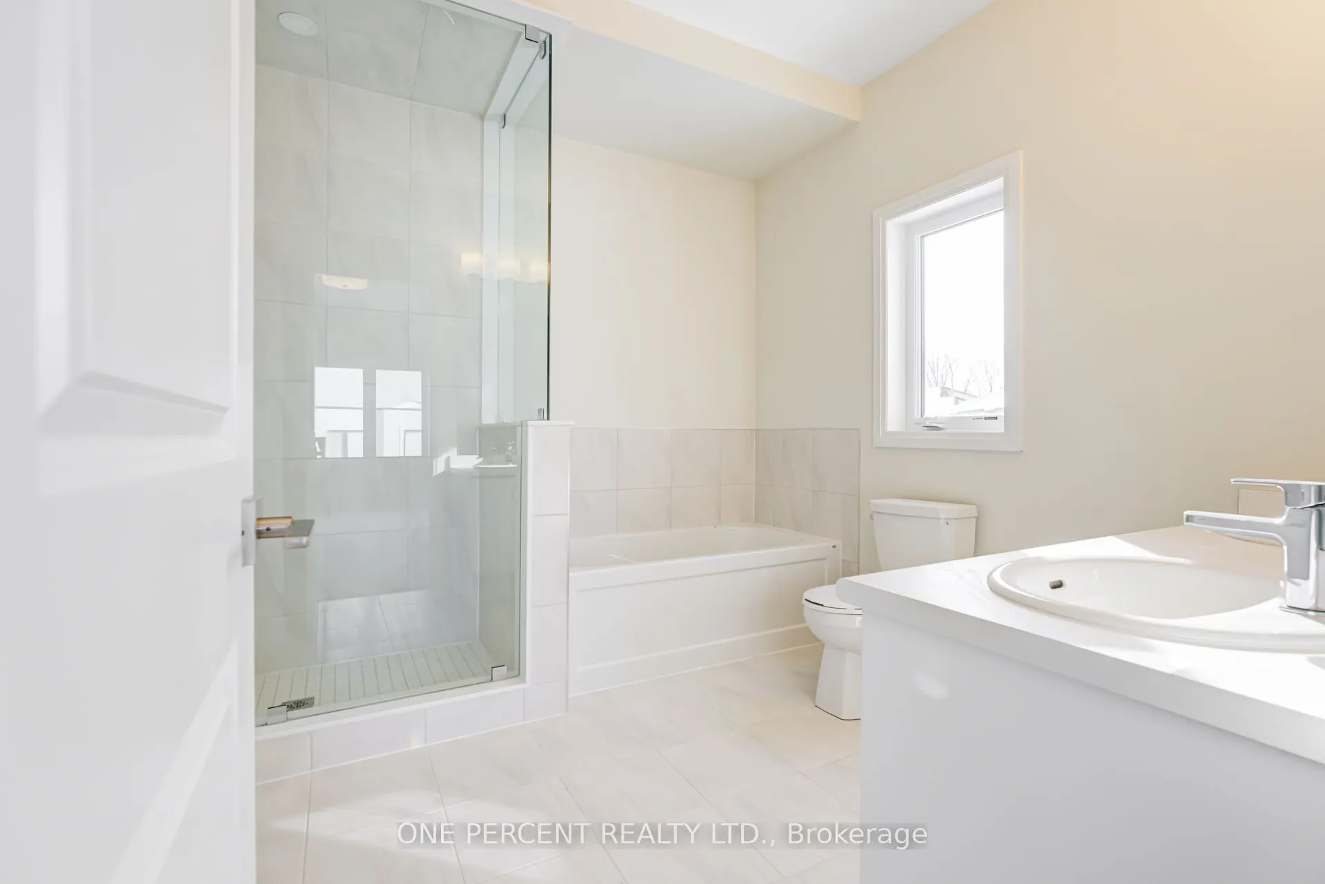 3769 Sunbank Crescent