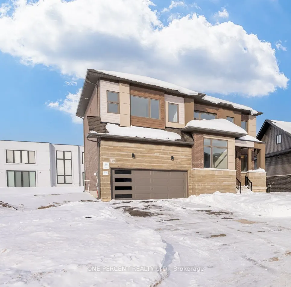 3769 Sunbank Crescent