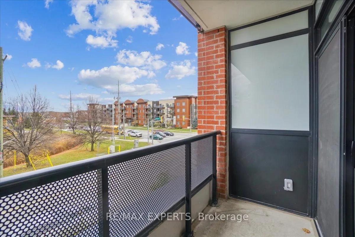 681 Yonge Street, #209