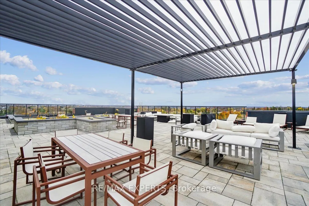 681 Yonge Street, #209